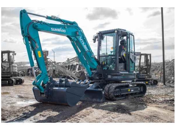 Midiexcavator SUNWARD SWE 60 Uf  de vanzare